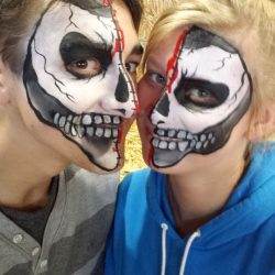 skull face painting